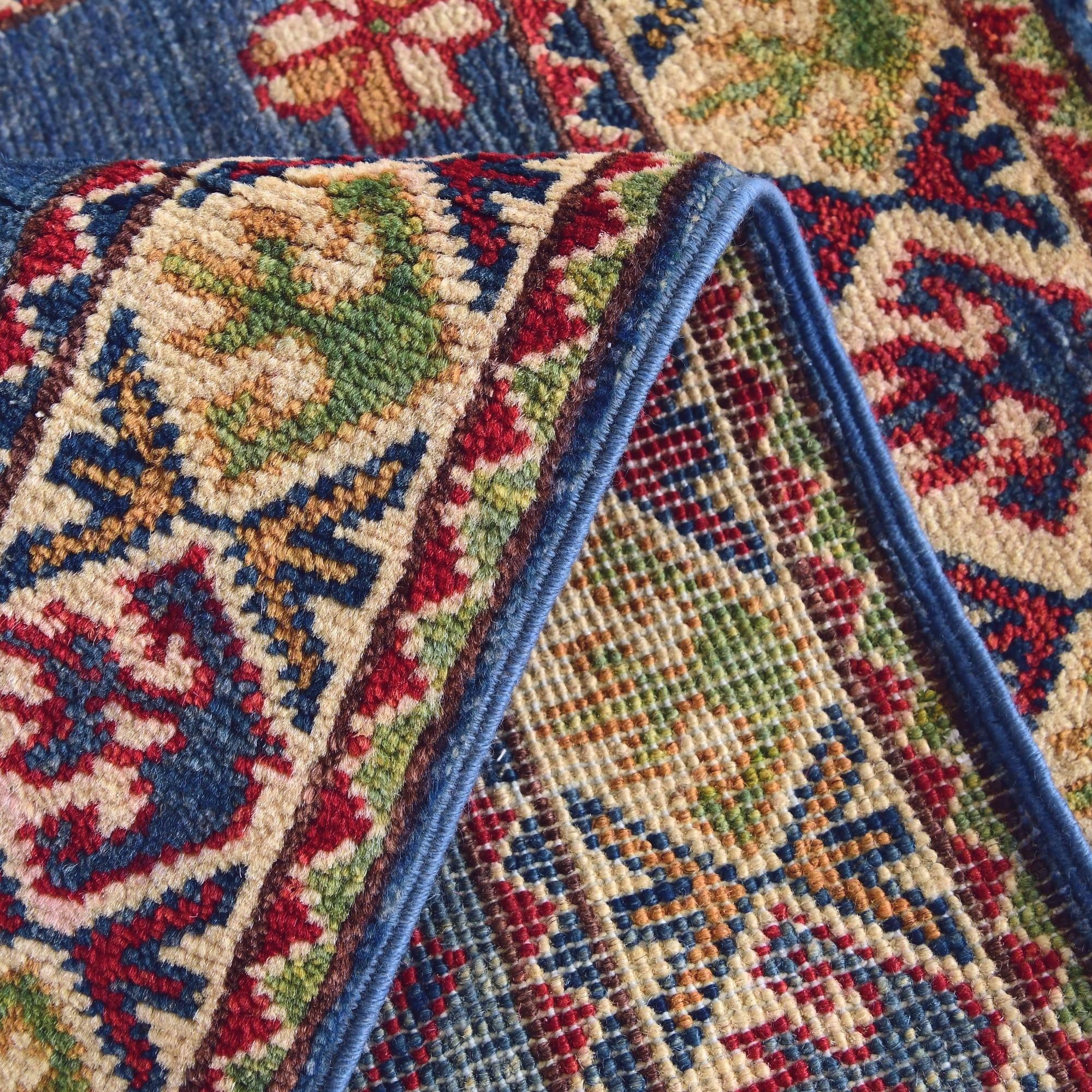 2' x 3' 1 Hand Knotted Kazak Rug