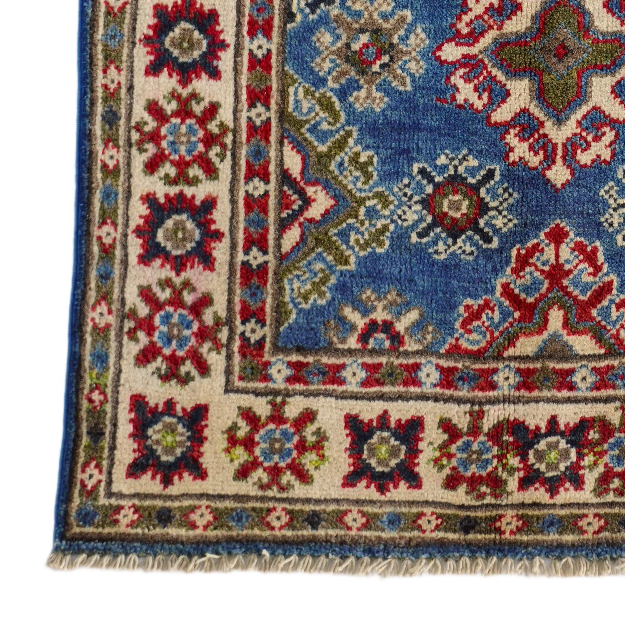 2' 7 x 4' 1 Hand Knotted Kazak Rug