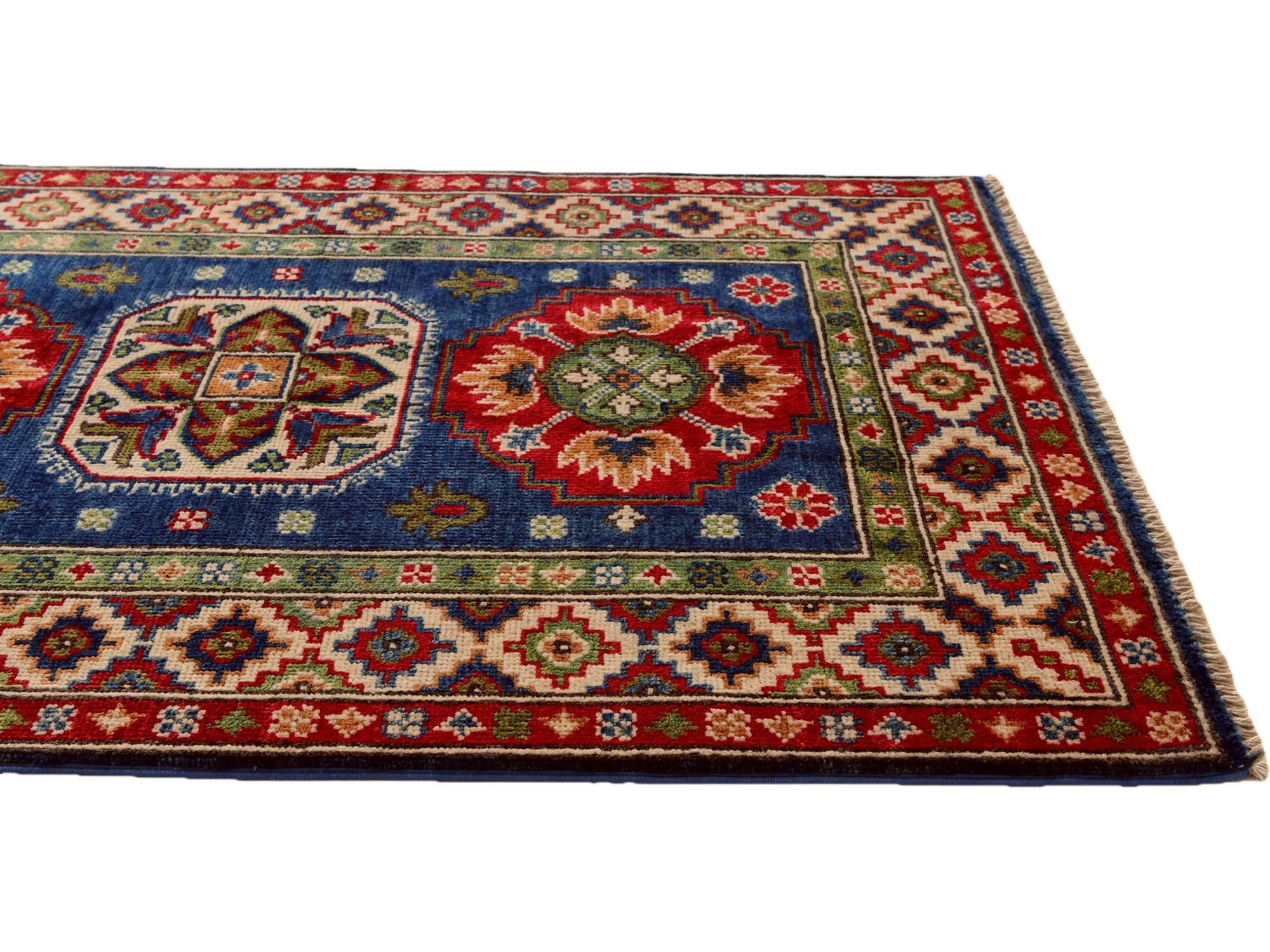 2' 8 x 4' 2 Hand Knotted Kazak Rug