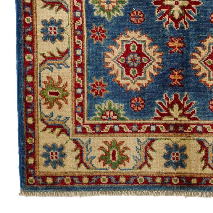 2' 8 x 4' Hand Knotted Kazak Rug