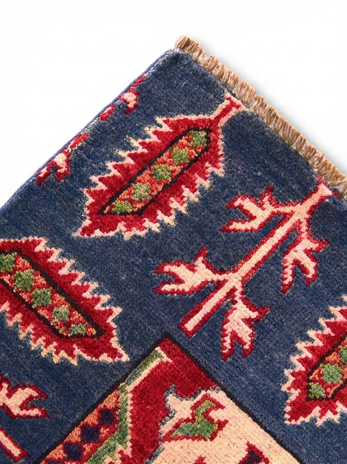 Detail image of 2' x 3' Hand Knotted Kazak Rug