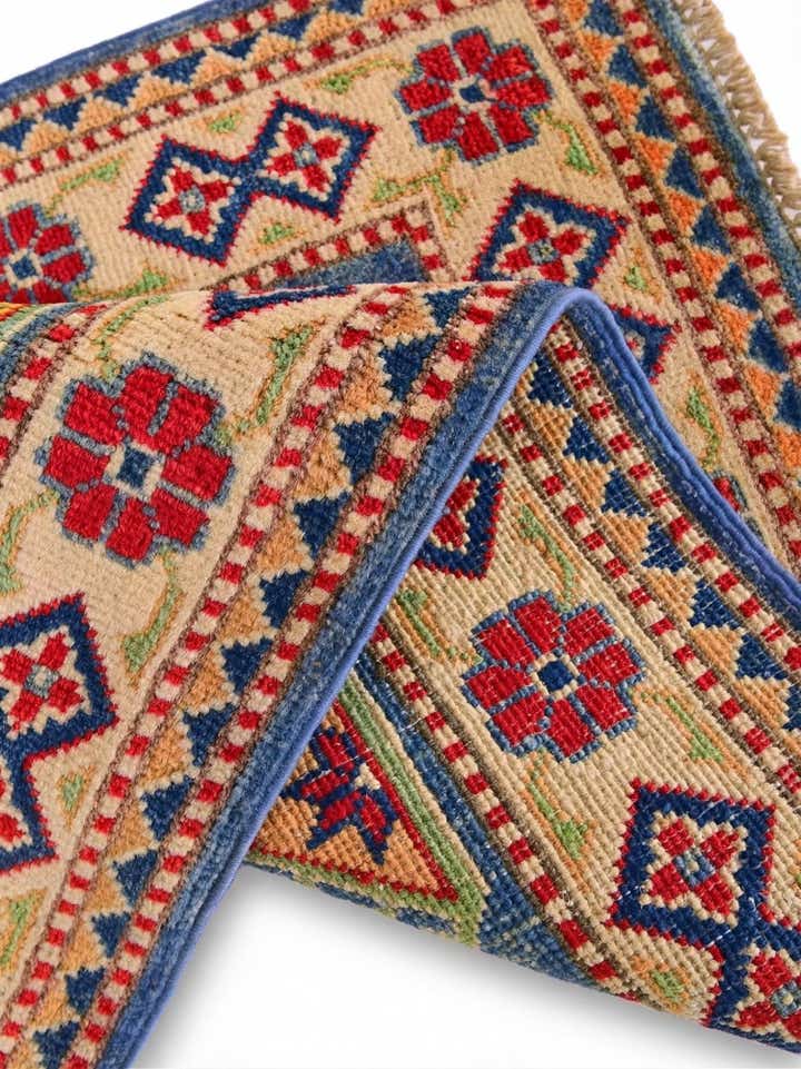 2' x 3' Hand Knotted Kazak Rug
