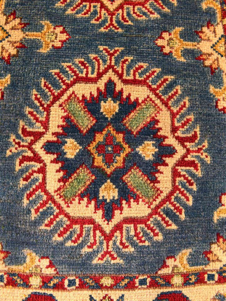 2' x 3' Hand Knotted Kazak Rug