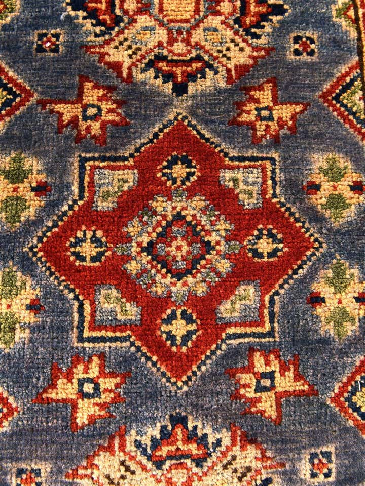 2' x 3' Hand Knotted Kazak Rug