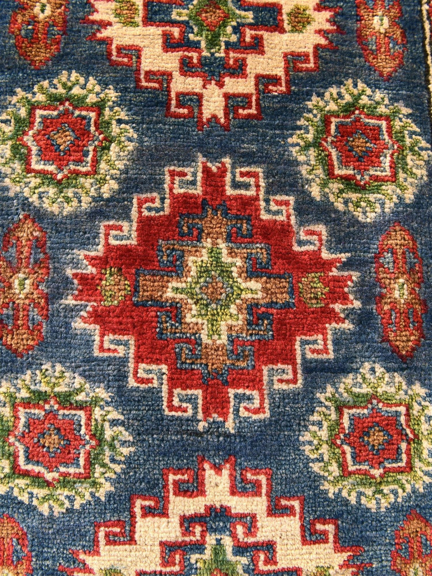 2' x 3' Hand Knotted Kazak Rug