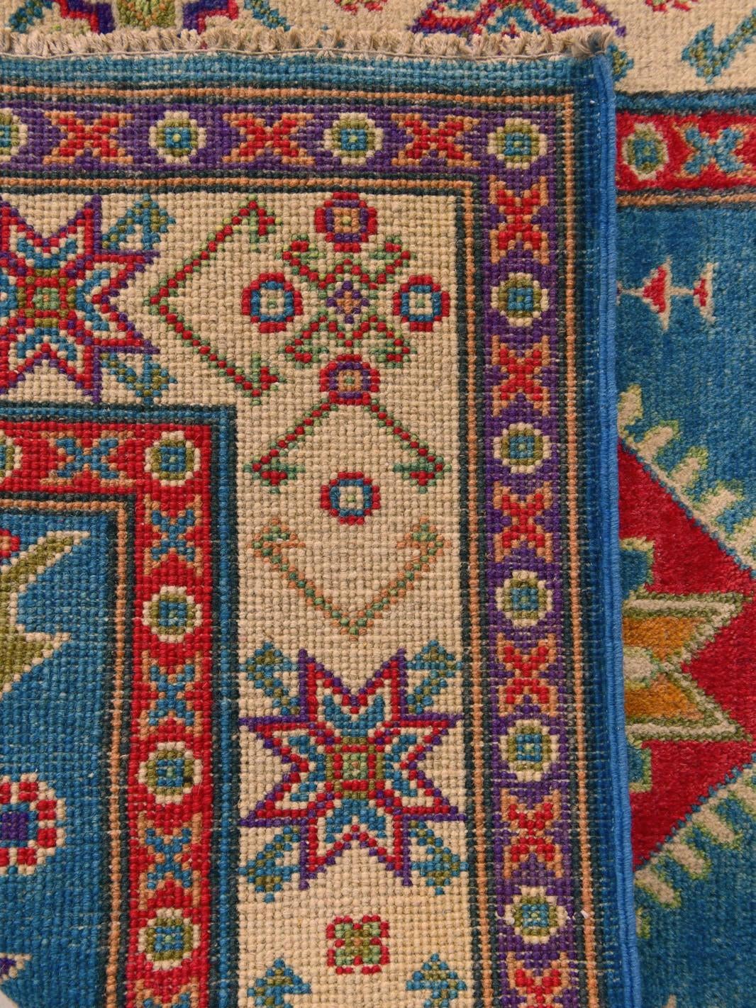 2' 8 x 4' 1 Hand Knotted Kazak Rug