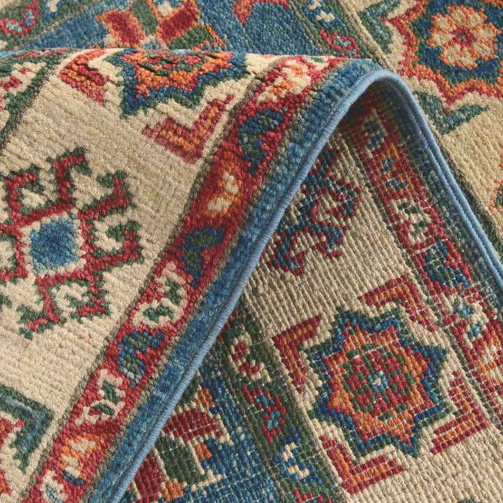 2' 7 x 4' 2 Hand Knotted Kazak Rug
