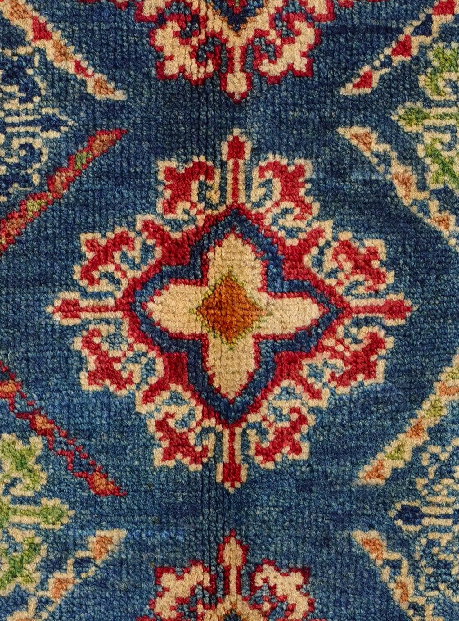 2' x 3' Hand Knotted Kazak Rug