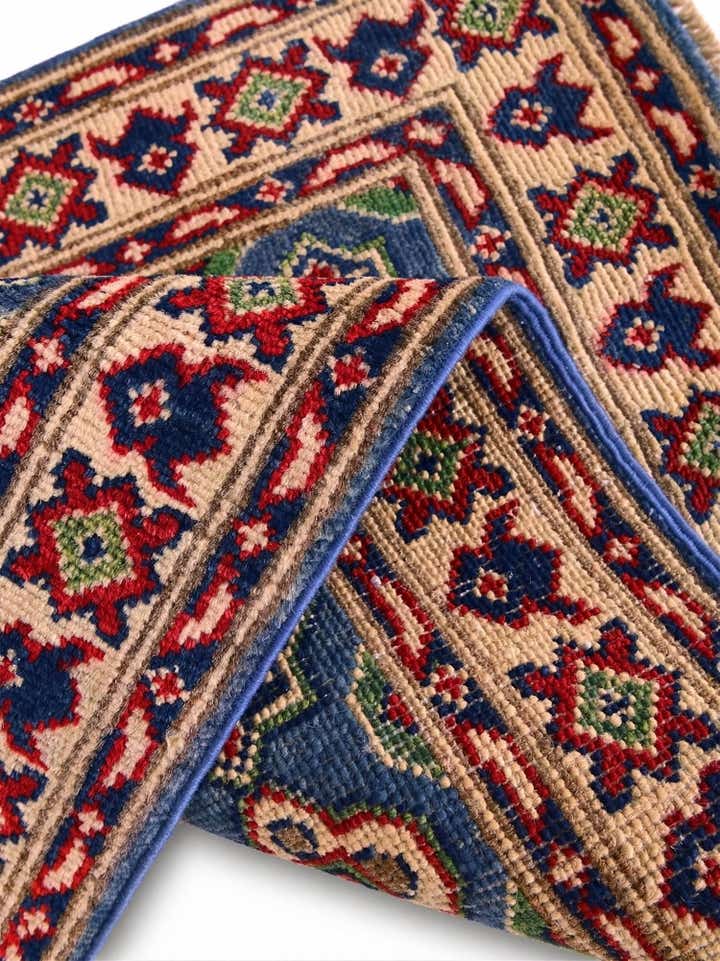 2' x 3' 1 Hand Knotted Kazak Rug