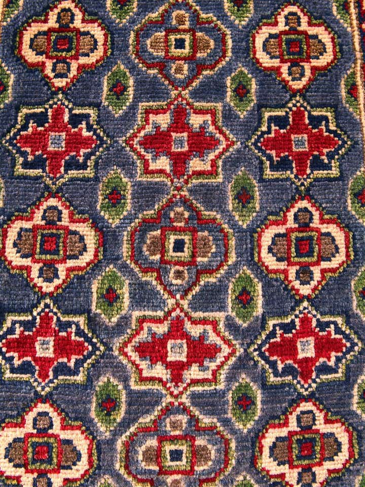 2' x 3' 1 Hand Knotted Kazak Rug