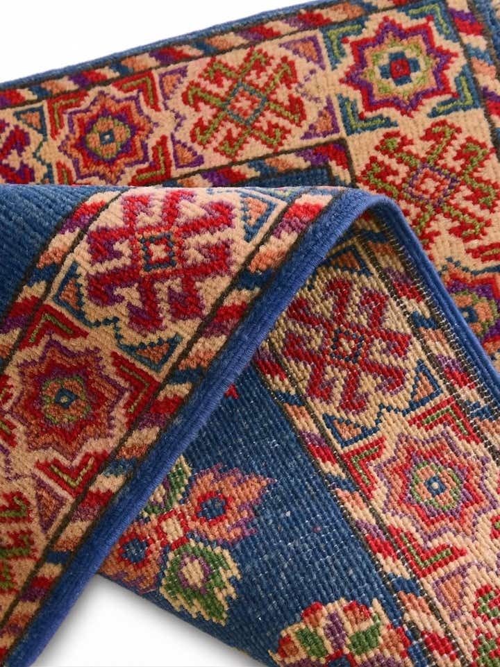 2' x 3' Hand Knotted Kazak Rug