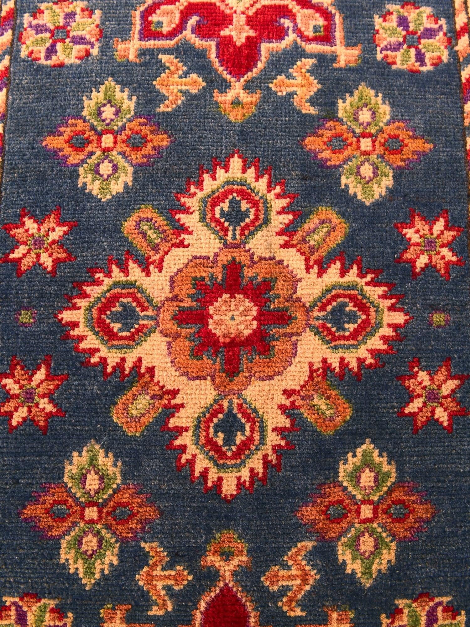 2' x 3' Hand Knotted Kazak Rug
