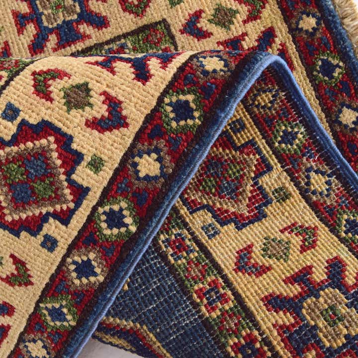 2' x 3' Hand Knotted Kazak Rug