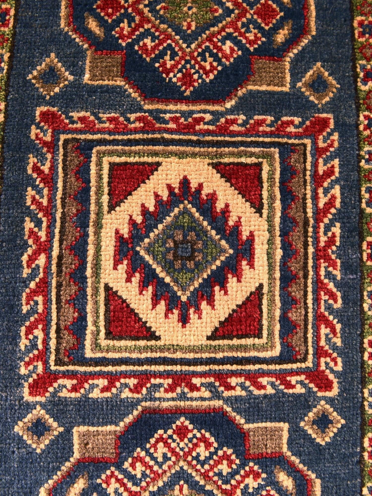 2' x 3' Hand Knotted Kazak Rug