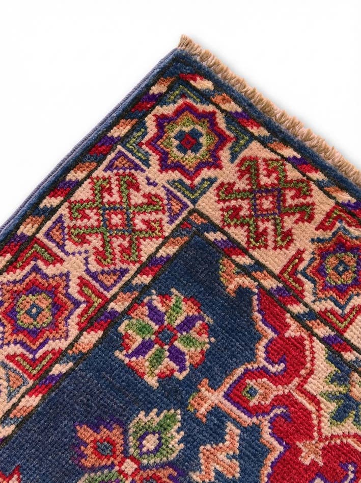 Detail image of 2' x 3' 1 Hand Knotted Kazak Rug