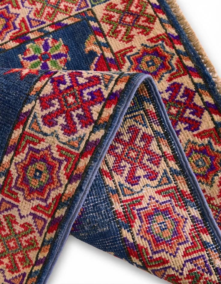 Detail image of 2' x 3' 1 Hand Knotted Kazak Rug