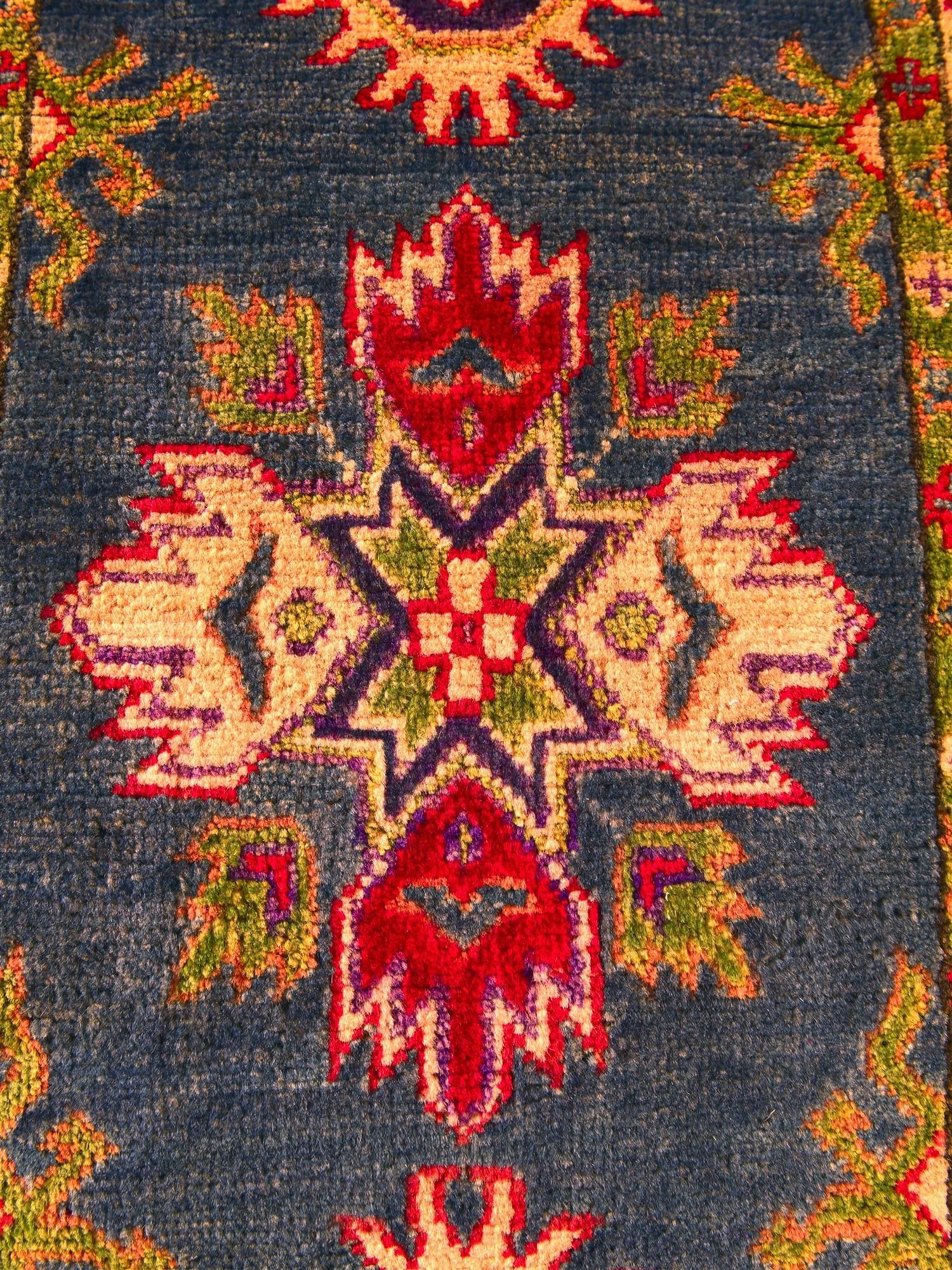 2' x 3' Hand Knotted Kazak Rug