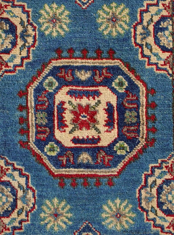 Detail image of 2' x 3' Hand Knotted Kazak Rug