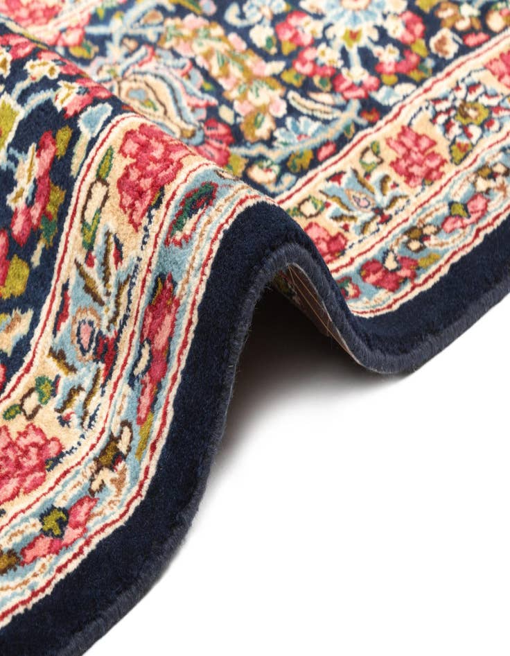 Detail image of 11' 7 x 17' 7 Kerman Rug