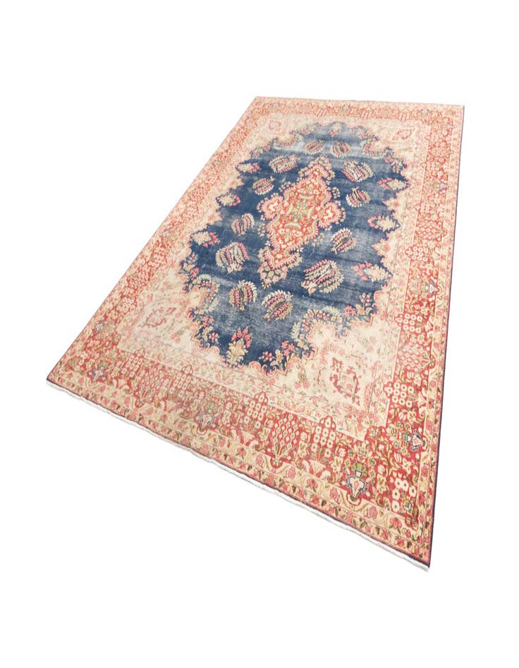Detail image of 9' 5 x 12' 7 Kerman Rug
