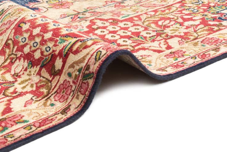 Detail image of 9' 5 x 12' 7 Kerman Rug
