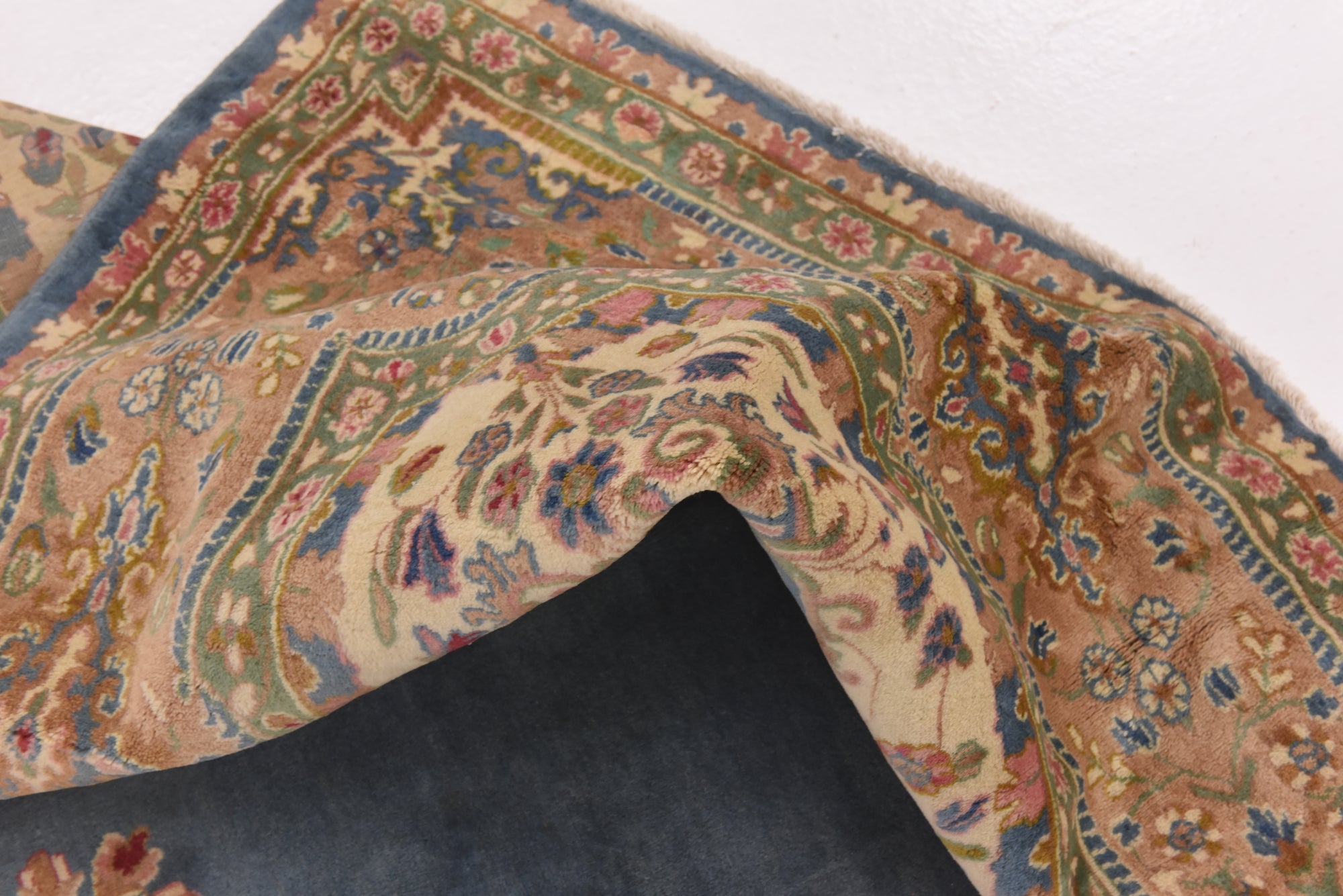 8' 9 x 11' 9 Hand Knotted Kerman Persian Wool Rug