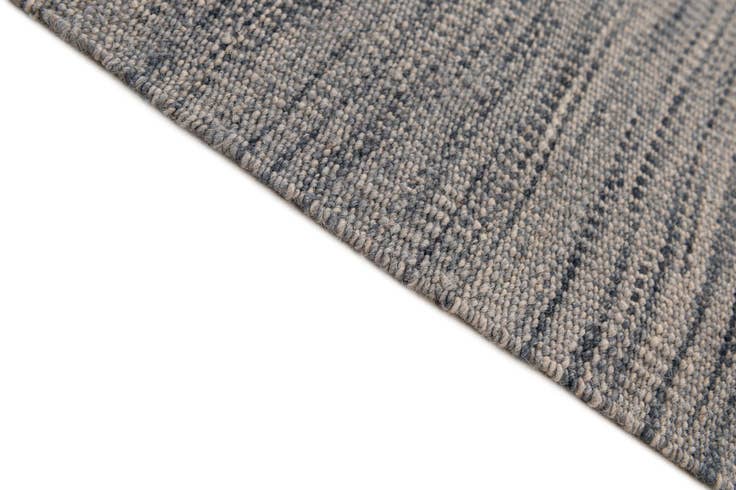 Detail image of 6' 7 x 9' 8 Hand Woven Kilim Modern Wool Rug