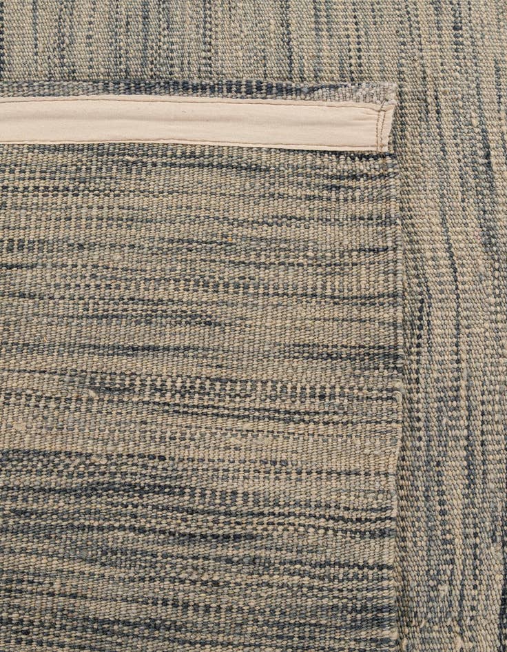 Detail image of 6' 6 x 9' 8  Hand Woven Kilim Modern Wool Rug