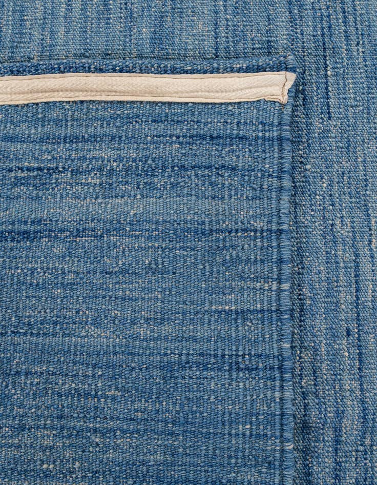 Detail image of 6' 11 x 9' 5  Hand Woven Kilim Modern Wool Rug