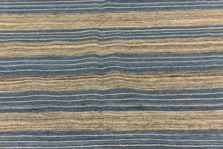Detail image of 6' x 7' 7 Hand Woven Kilim Modern Wool Rug
