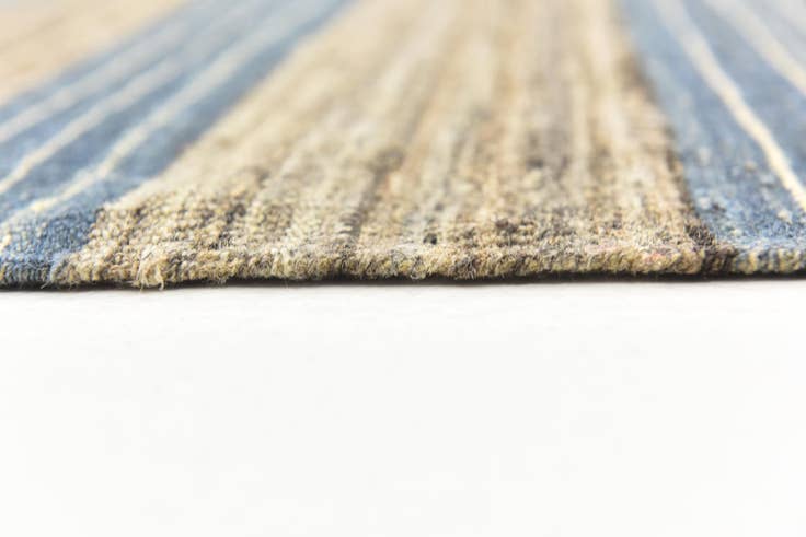 Detail image of 6' x 7' 7 Hand Woven Kilim Modern Wool Rug