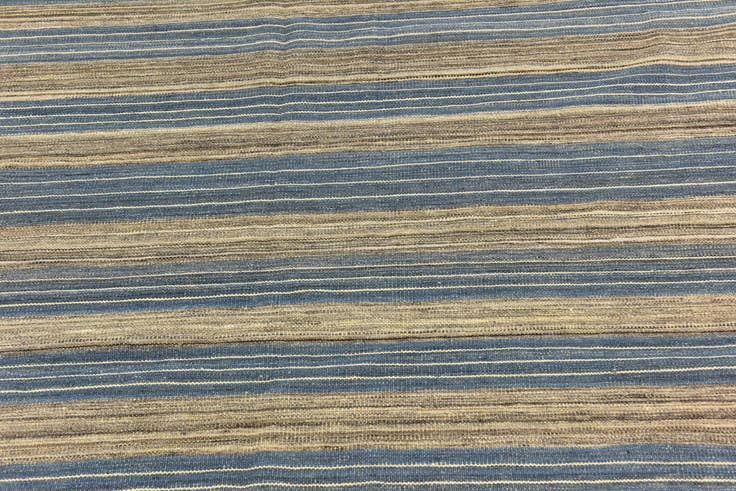 Detail image of 5' 10 x 7' 4 Hand Woven Kilim Modern Wool Rug