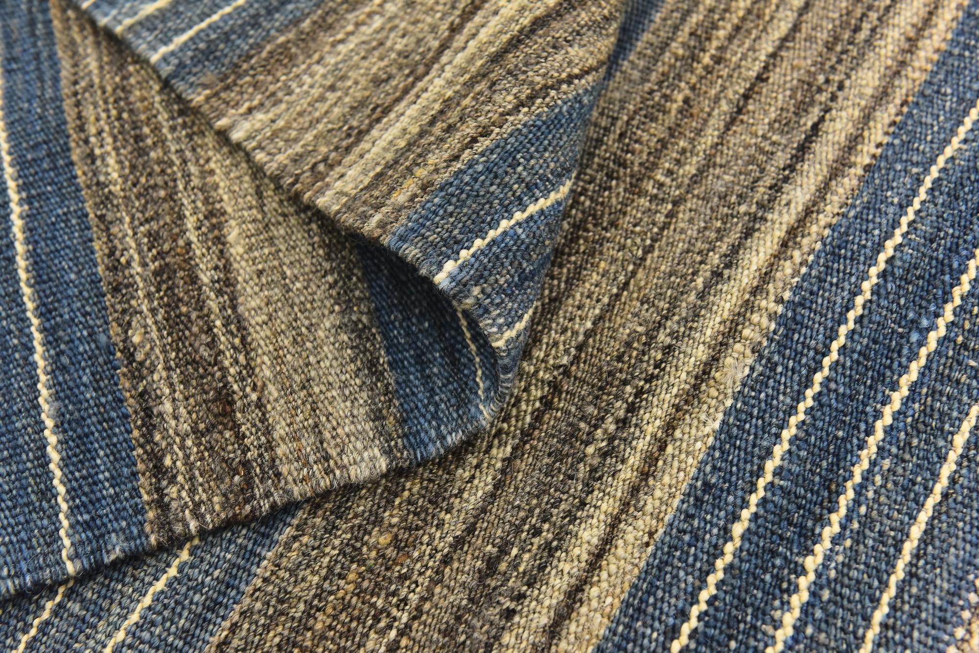 5' 10 x 7' 4 Hand Woven Kilim Modern Wool Rug