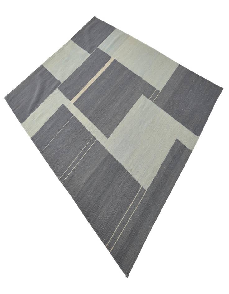 Detail image of 4' 11 x 6' 6  Hand Woven Kilim Modern Wool Rug