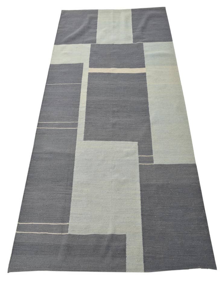 Detail image of 4' 11 x 6' 6  Hand Woven Kilim Modern Wool Rug