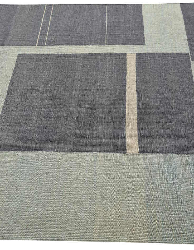 Detail image of 4' 11 x 6' 6  Hand Woven Kilim Modern Wool Rug