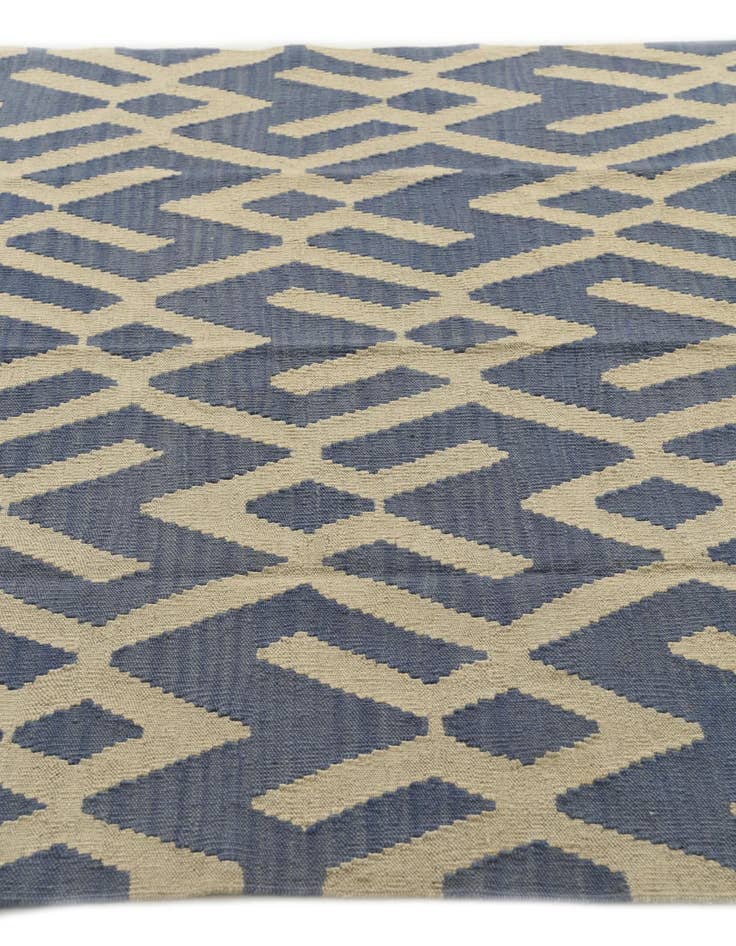 Detail image of 4' 9 x 5' 6  Hand Woven Kilim Modern Wool Rug