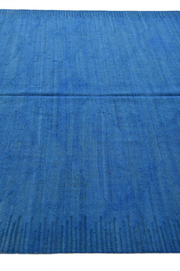 Detail image of 6' 9 x 9' 9 Hand Woven Kilim Modern Wool Rug