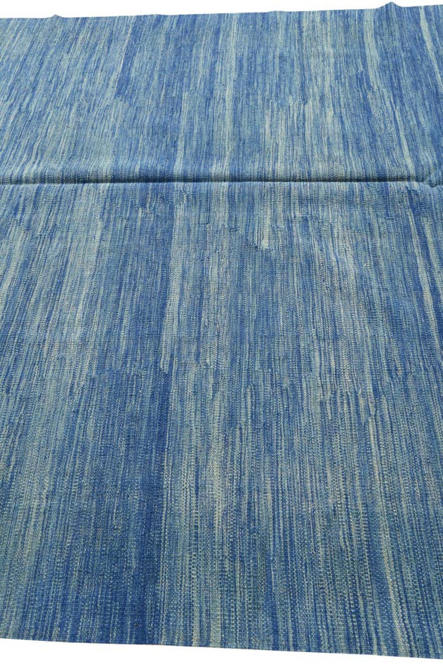 Detail image of 6' 6 x 10' Hand Woven Kilim Modern Wool Rug