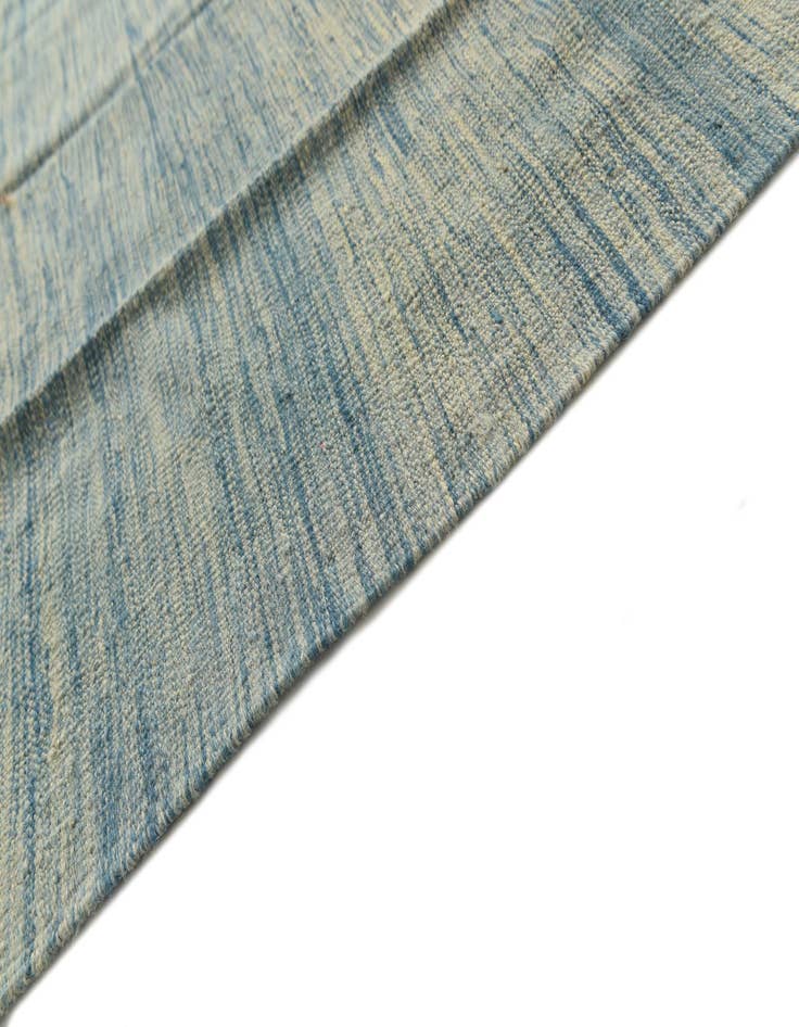 Detail image of 4' 2 x 6' 4  Hand Woven Kilim Modern Wool Rug