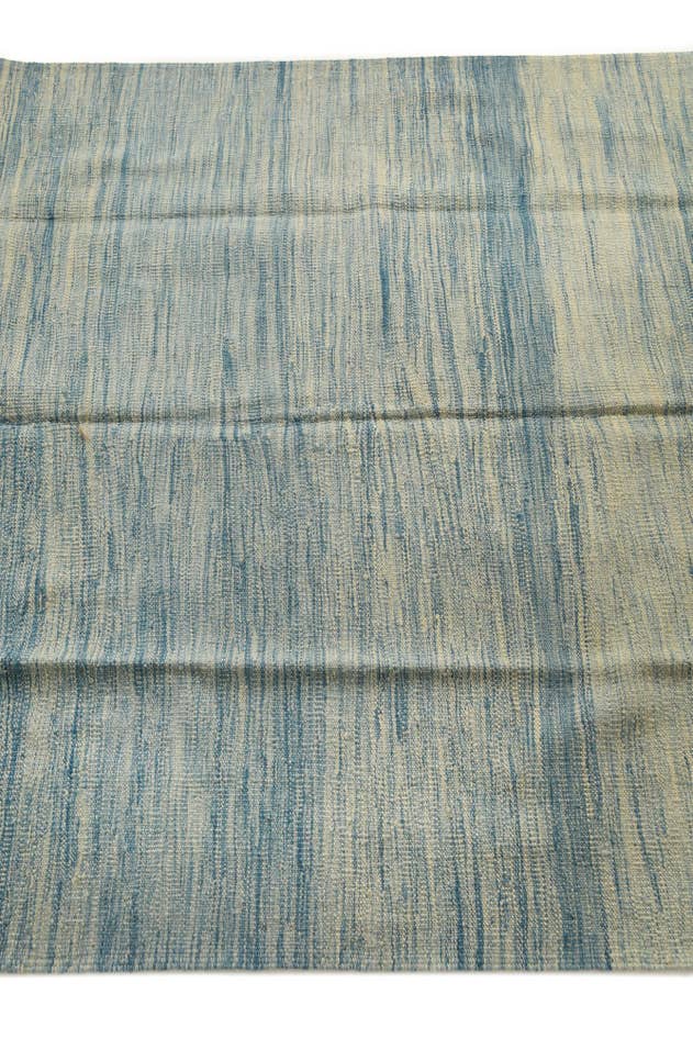 Detail image of 4' 2 x 6' 4 Hand Woven Kilim Modern Wool Rug