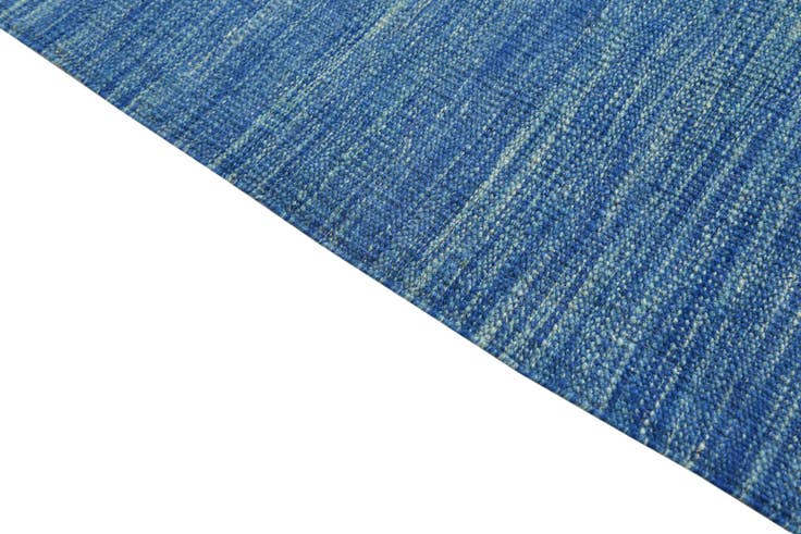 Detail image of 5' 3 x 6' 10 Hand Woven Kilim Modern Wool Rug