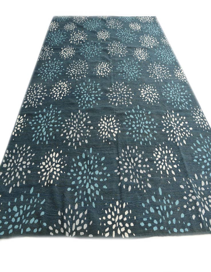 Detail image of 9' 1 x 11' 2  Hand Woven Kilim Modern Rug