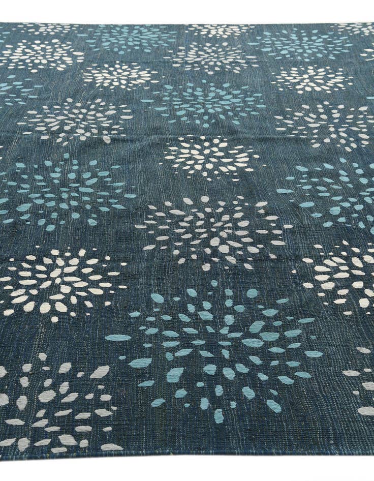 Detail image of 9' 1 x 11' 2  Hand Woven Kilim Modern Rug