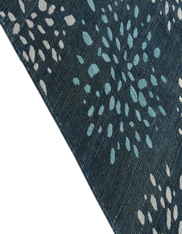 Detail image of 9' 1 x 11' 2  Hand Woven Kilim Modern Rug