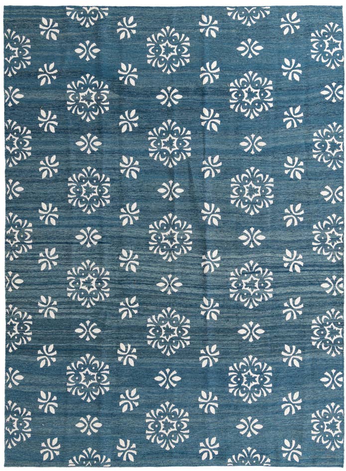 Detail image of 8' 5 x 11' 5 Hand Woven Kilim Modern Rug