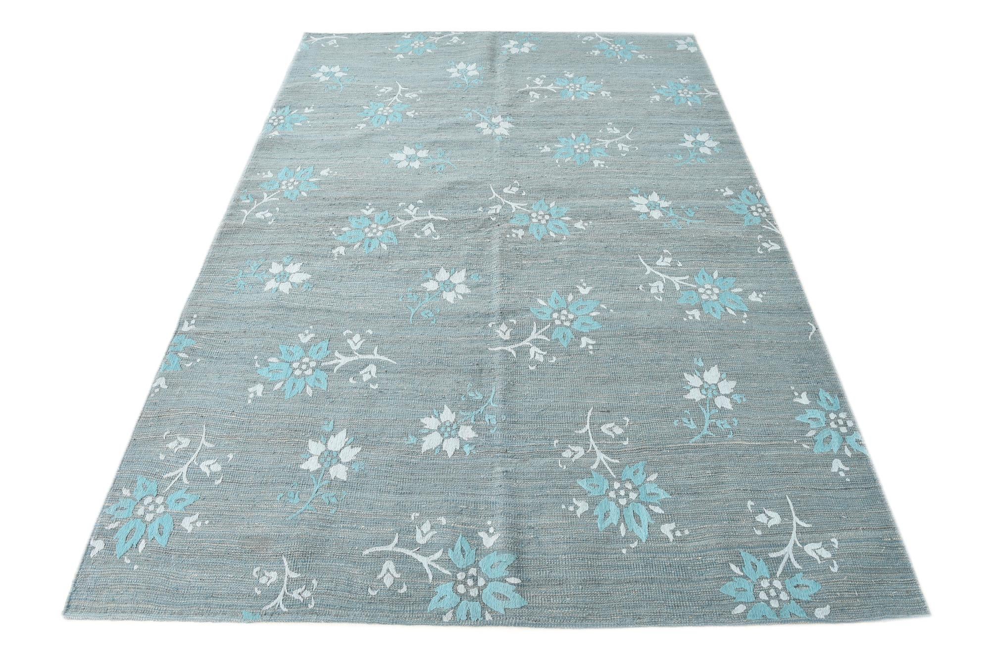5' 5 x 7' 11 Hand Woven Kilim Modern Rug