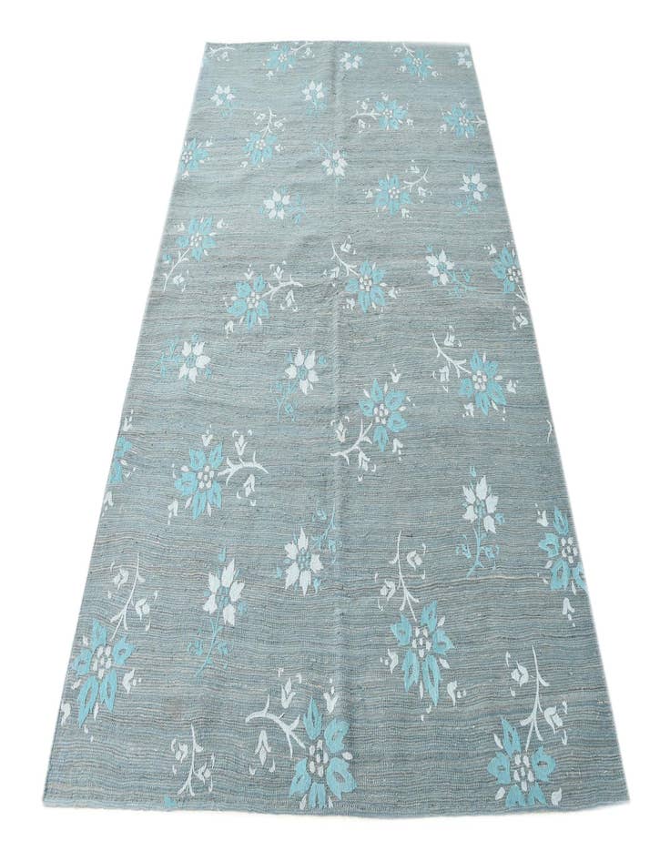 Detail image of 5' 5 x 7' 11  Hand Woven Kilim Modern Rug