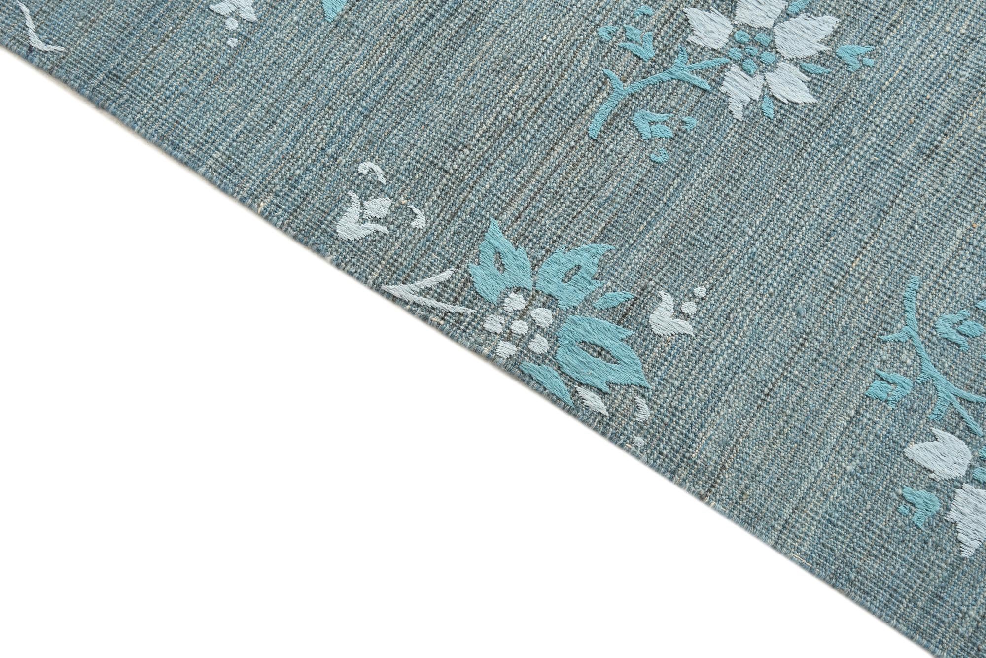 5' 5 x 7' 11 Hand Woven Kilim Modern Rug