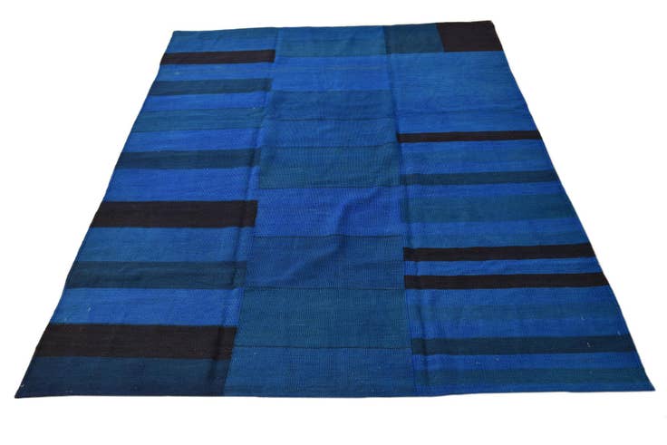 Detail image of 4' 8 x 6' 4 Hand Woven Kilim Modern Wool Rug